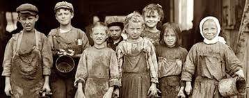Child workers dress main qimg e4e37ced571a198b0ed1e0b57e6a0796 c